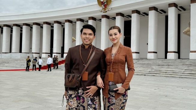 Potret Thariq Halilintar dan Aaliyah Massaid di Upacara Peringatan HUT ke-79 RI (Instagram/aaliyah.massaid)