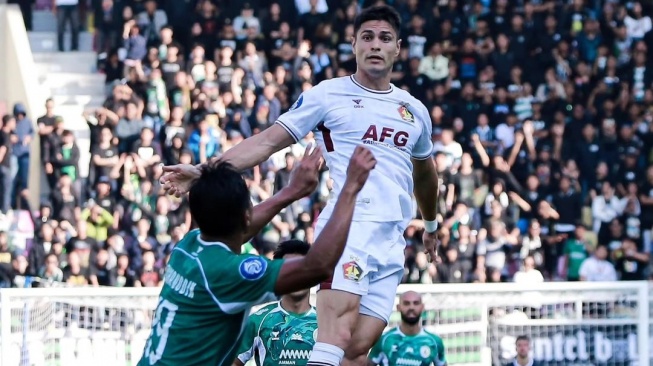 Pekan kedua BRI Liga 1 antara PSS vs Persik di Stadion Manahan, Solo, Jawa Tengah, Senin (19/8) sore berakhir dengan kemenangan 2-0 tim berjuluk Macan Putih. [Instagram Persik Kediri]