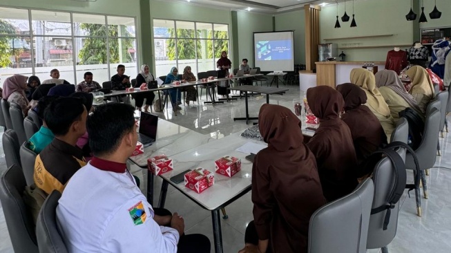 Orisinalitas Kunci Produk Inovatif SMK Sumbar di Expo Internasional 2024, Lidah Buaya Jadi Kerupuk Renyah!