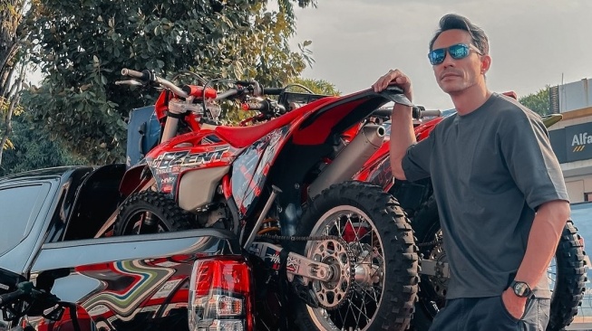 Presenter dan aktor tanah air, Darius Sinathrya. (Instagram/@darius_sinathrya)