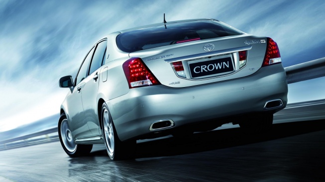 Toyota Crown. (Favcars)