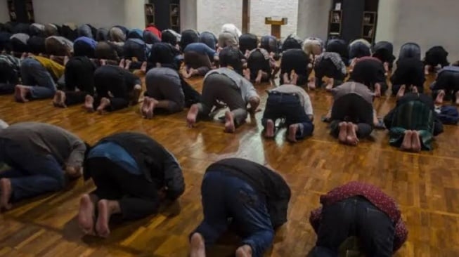 Kapan Batas Waktu Sholat Subuh? Ini Penjelasannya