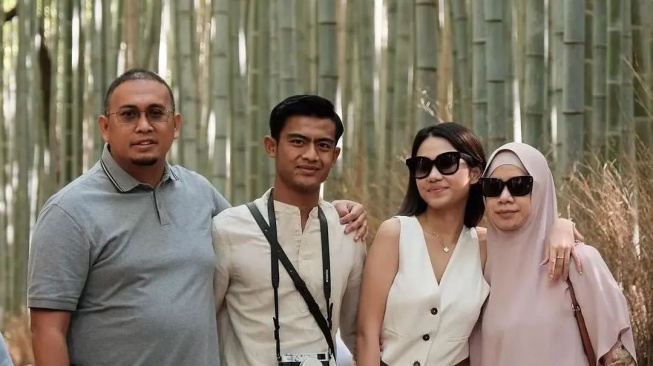 Potret Andre Rosiade, Pratama Arhan, Azizah Salsha, dan Nurul Anastasya (Instagram)