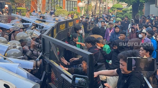 Tangkap Ratusan Demonstran Tolak RUU Pilkada, Polri Ramai Dihujani Kritik