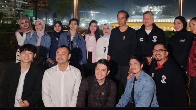 Potret Zaskia Sungkar Datang ke IKN Bersama Jokowi (Instagram/@raffinagita1717)