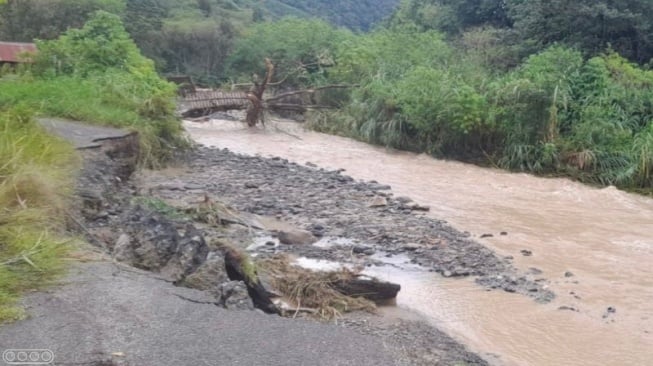 Gayo Lues Diterjang Banjir: Tiga Ruas Jalan dan Jembatan di Aceh Putus Total