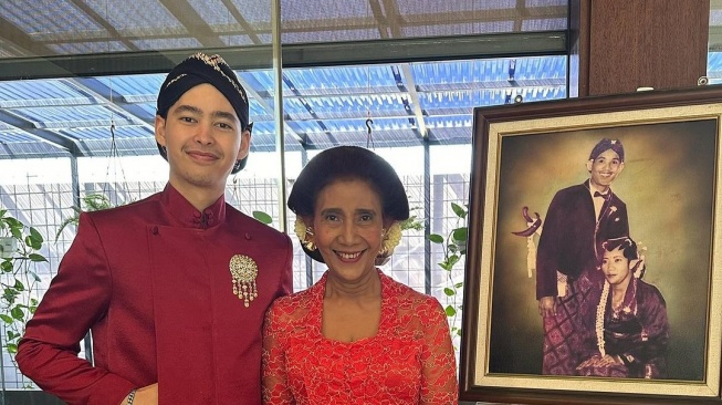 Susi Pudjiastuti bersama putranya, Alvy Xavier. (Instagram)