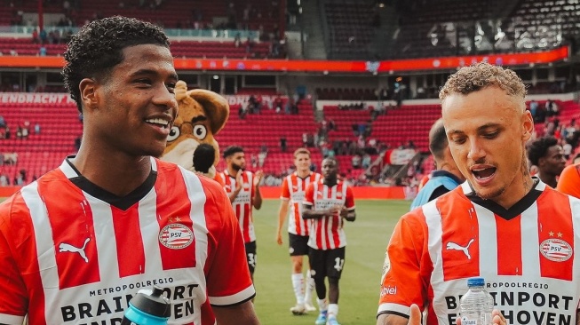 Ryan Flamingo, bek tengah muda berdarah Indonesia, tampil gemilang bersama PSV Eindhoven.  (Instagram Ryan Flamingo)