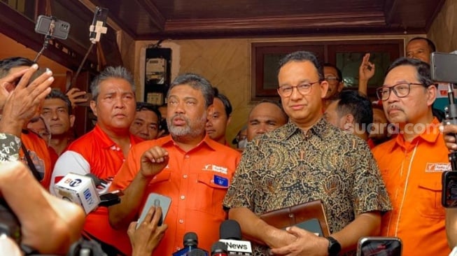 Presiden Partai Buruh dan Anies Baswedan. (Suara.com/M Yasir)