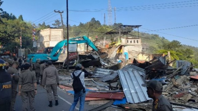 Hanya Asmawa Tosepu Yang Bisa Tertibkan Bangunan Liar di Puncak Bogor?