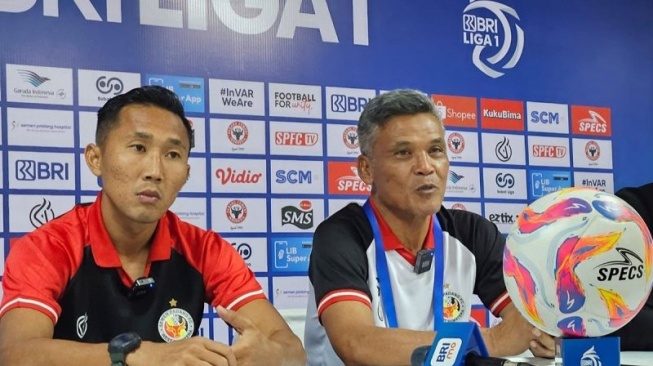 Duel Sengit Tanpa Gol, Semen Padang dan Persis Solo Berbagi Poin di Stadion Pakansari