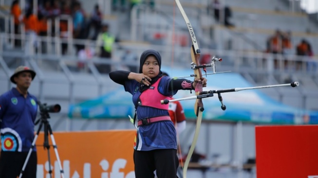 Suasana pertandingan MilkLife Archery Challenge 2024 yang diselenggarakan di Supersoccer Arena Rendeng, Kudus, Jawa Tengah pada 22-25 Agustus.2024. [Dok. Istimewa]