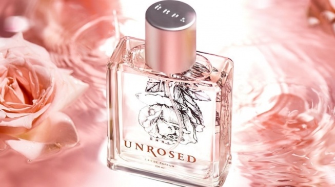 Review Parfum HMNS Unrosed: Wangi Mawar Tapi Bukan dari Bunga Mawar?