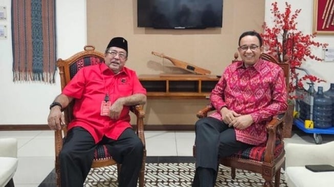 Anies Baswedan dan Rano Karno di kantor DPP PDIP. (Ist)