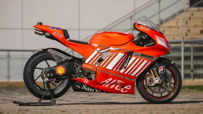 Motor balap Casey Stoner dilelang. (Iconic Auctioneers)