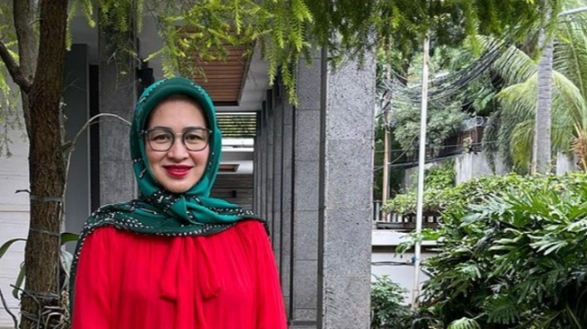 Dear Bu Mega, Ini Potret Airin Rachmi Diany Sudah Pakai Baju Merah Sebelum Diusung PDIP Jadi Cagub Banten 2024