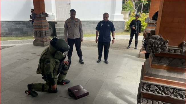 Bandara Ngurah Rai Geger Akibat Sebuah Koper Hingga Datangkan Tim Penjinak Bom