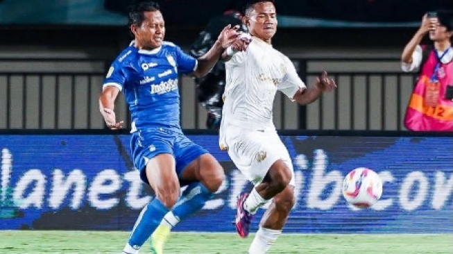 BRI Liga 1: Arema FC Imbangi Persib, Sinyal Positif untuk Laga Berikutnya?