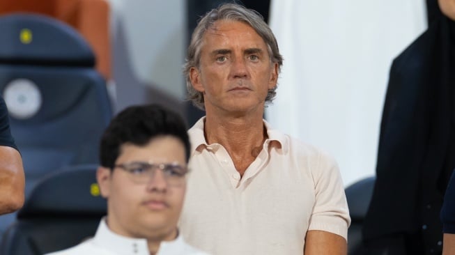 Pelatih Arab Saudi, Roberto Mancini. (X/@saudiNT)