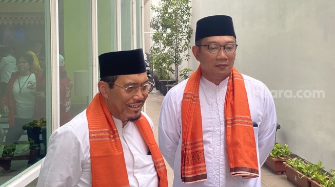 Diiringi Arak-arakan Budaya, Ridwan Kamil-Suswono Bakal Jalan Kaki Daftar KPU Siang Ini