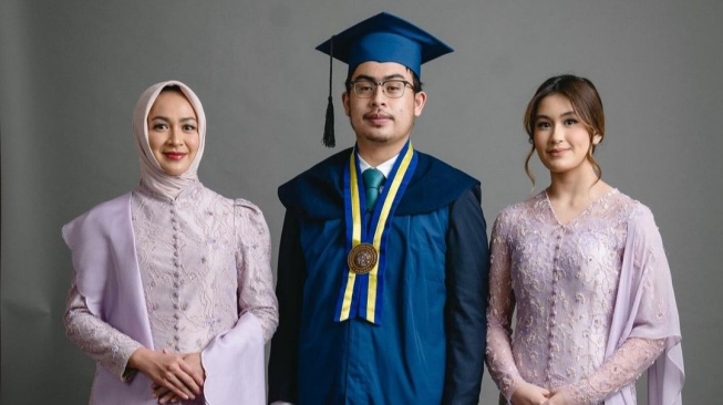 Tubagus Ghifari anak Airin Rachmi Diany (Instagram)