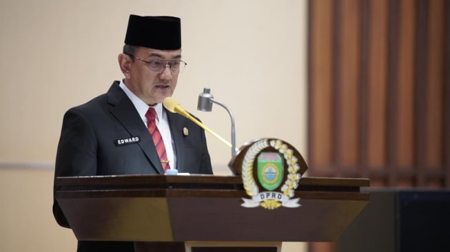 Sekda Pemprov Sumsel memberikan sambutan pada Rapat DPRD, Selasa 28 Agustus 2024