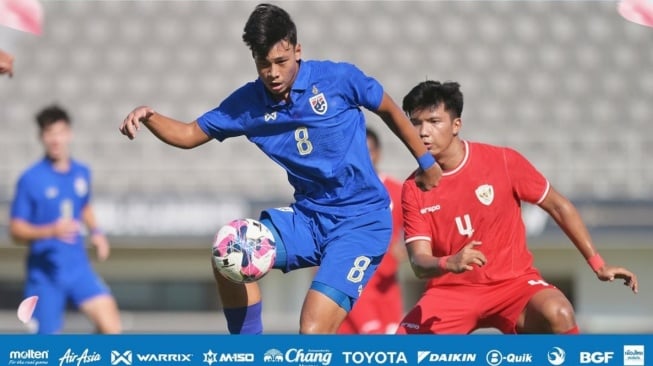 Laga uji coba timnas Indonesia U-20 vs Thailand U-20. (Instagram/@changsuek)