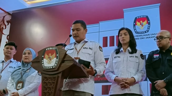 Ketua KPU Jakarta dan Jajarannya (Suara.com/Dea Hardianingsih Irianto)