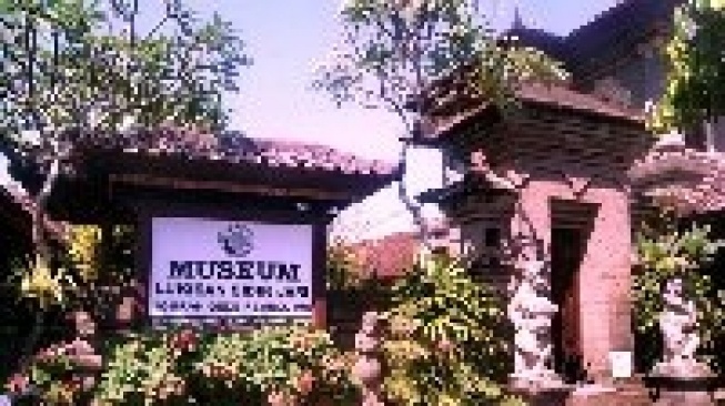 Museum Sidik Jari, Destinasi Wisata Unik yang Menyajikan Koleksi Lukisan Dengan Teknik Tidak Biasa