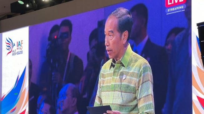 Momen Jokowi Kenalkan Prabowo Ke Peserta IAF 2024: Dia Akan Dilantik Bulan Depan