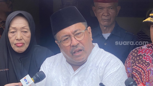 Bakal calon wakil gubernur Jakarta yang diusung oleh PDI Perjuangan, Rano Karno. (Suara.com/Faqih)