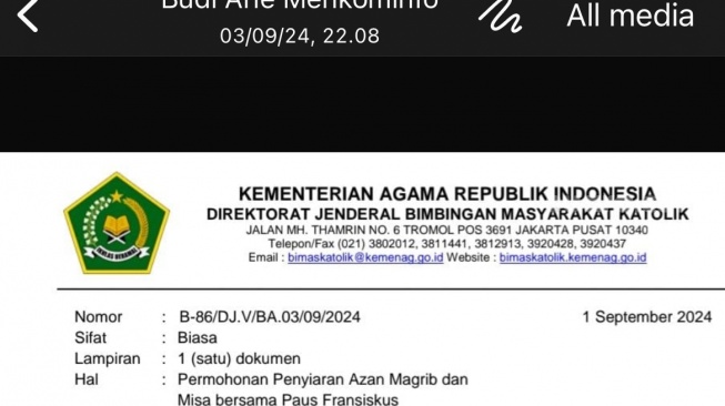 Menkominfo Budi Arie Setiadi mengkonfirmasi surat imbauan azan magrib via running text dari Kemenag kepada Suara.com pada Selasa (3/9/2024) malam. [Suara.com/Dicky Prastya/Screenshot]