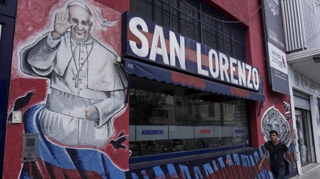 Paus Fransiskus penggemar klub Argentina, San Lorenzo de Almagro. [Dok. AFP]