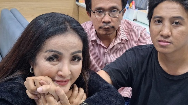 Potret Iqbal Ramadhan dan Machica Mochtar (Instagram/machicamochtar70)