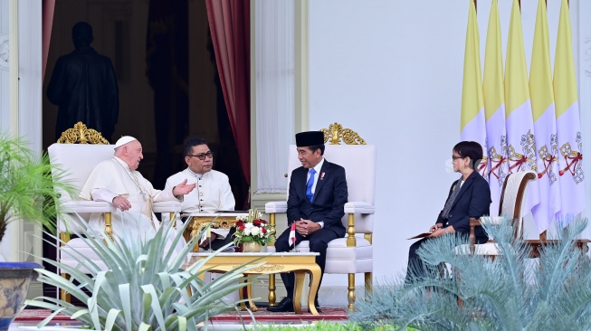 Pertemuan Presiden Jokowi dan Paus Fransiskus di Istana Negara, Jakarta, hari ini. (Foto: Dok Biropres Istana)