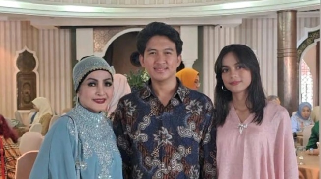 potret anak kedua Machica Mochtar dan adik sambung Iqbal Ramadhan (Instagram/@machicamochtar07)