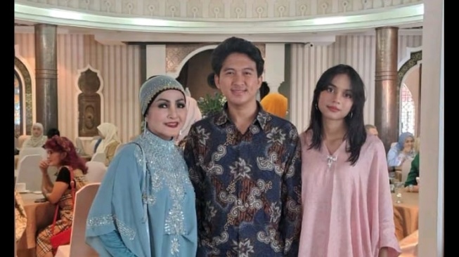 potret anak kedua Machica Mochtar dan adik sambung Iqbal Ramadhan (Instagram/@machicamochtar07)