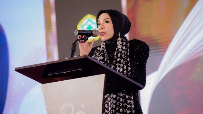 Melly Goeslaw didapuk menjadi Ketua Umum Yayayasan Bariatrik Nasional (Yabani). [Instagram]