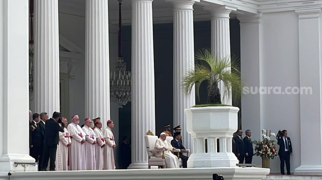 Tiba Di Istana Merdeka, Paus Fransiskus Disambut Upacara Kenegaraan