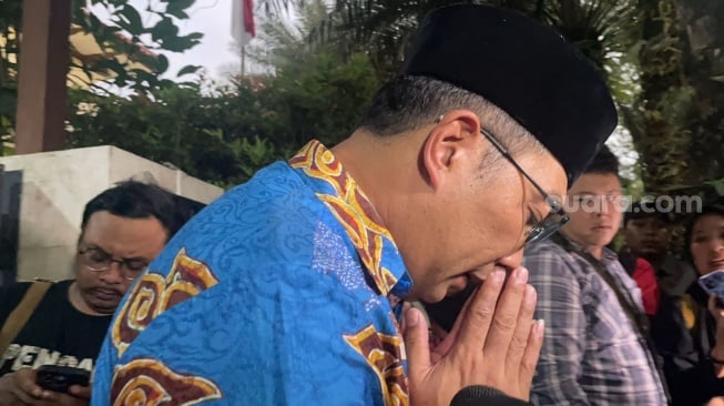 Bacagub Jakarta Ridwan Kamil saat sowan ke kediaman Jusuf Kalla. (Suara.com/Bagaskara)