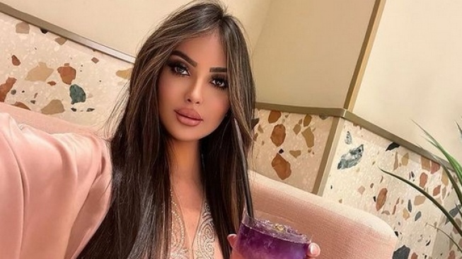 Filler Bokong Agar Mirip Kim Kardashian, Influencer Brasil Mengaku Tidak 'Subur' Lagi