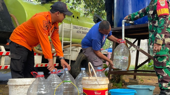 Kemarau Panjang, Ratusan KK di Tangsel Kesulitan Dapat Air Bersih