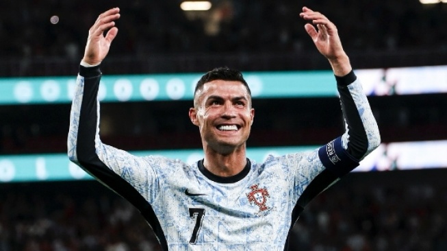 Kapten timnas Portugal, Cristiano Ronaldo, usai cetak gol ke-900 sepanjang kariernya saat melawan Kroasia pada laga UEFA Nations League, Jumat (6/9/2024) dini hari WIB. (Instagram/cristiano)