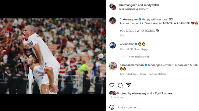 Kevin Diks komentari poostingan Ragnar Oratmangoen. (Instagram/@0ratmangoen)