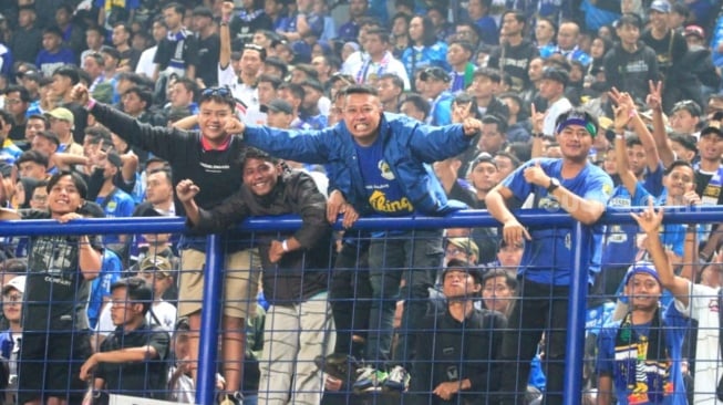 Ekonomi Kreatif Suporter: Berawal Awayday, Bobotoh Ini Raup Cuan di Bisnis Merchandise