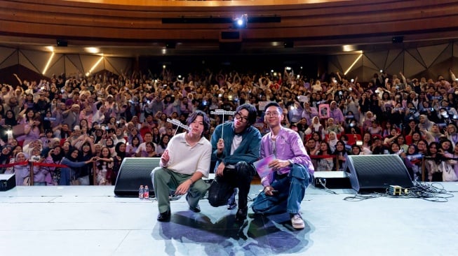 Penampilan Wooseok dan Griffy pada acara K-Playlist Festa Vol.2 pada Minggu, 8 September 2024 di Ciputra Artpreneur Theater, Kuningan, Jakarta Selatan. [Istimewa]