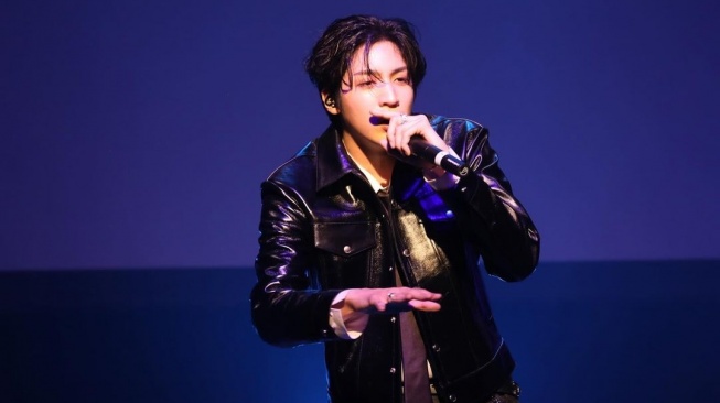 Jung Wooseok Pentagon Sukses Guncang Panggung K-Playlist Festa Vol.2 di Jakarta