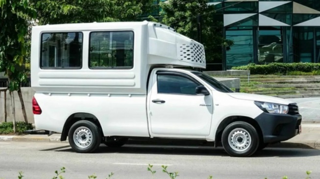 Evolusi Toyota Hilux dengan bentuk antimainstream (Carscoops)
