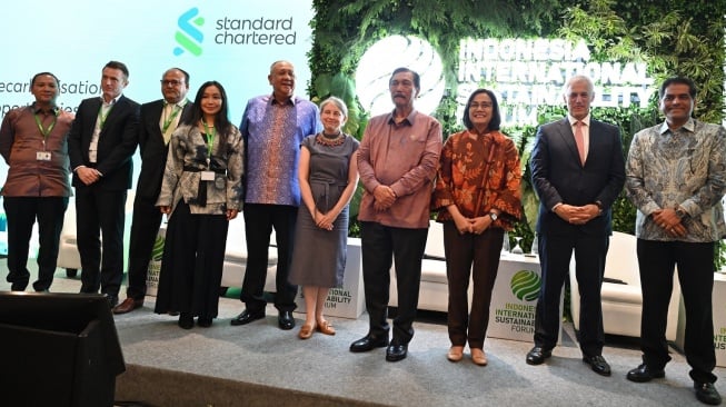 CEO Standard Chartered Group Bill Winters Tekankan Komitmen Strategis terhadap Transisi Energi di ISF 2024