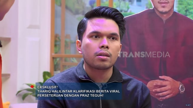 Potret Thariq Halilintar saat menjadi bintang tamu di acara televisi FYP (YouTube/TRANS7 OFFICIAL)